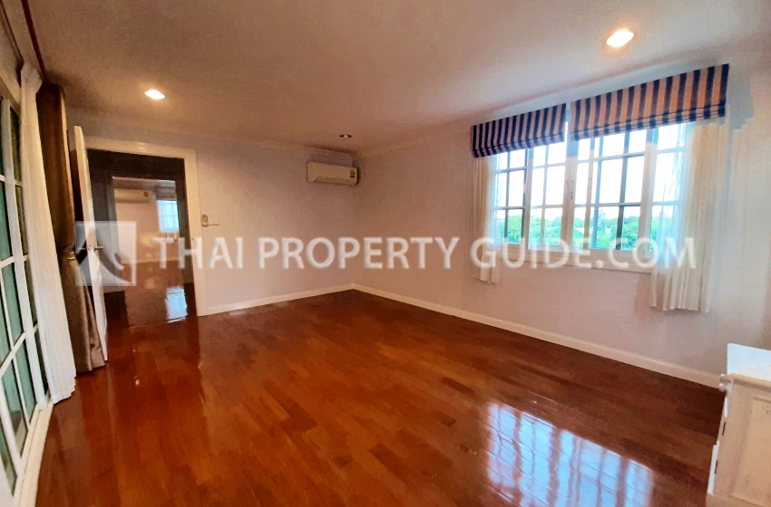 House with Shared Pool in Sukhumvit 